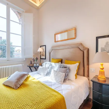 아파트 Penthouse In Near Serchio River 루카