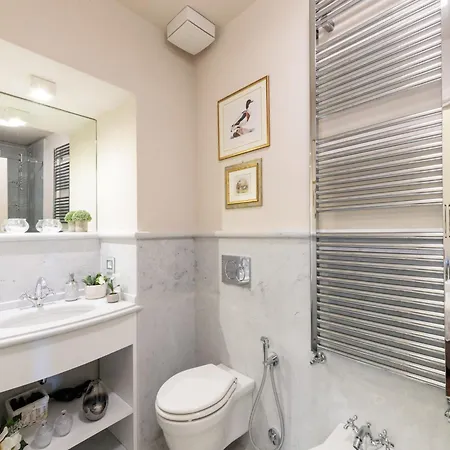 Penthouse In Near Serchio River 아파트